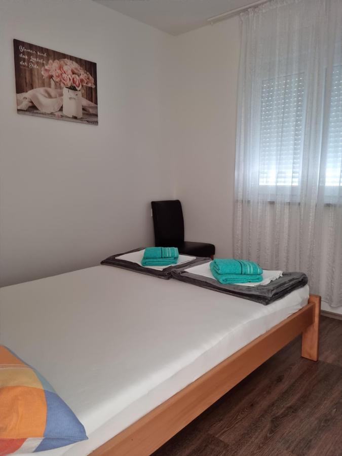 Appartments D&D Peroj Exteriér fotografie