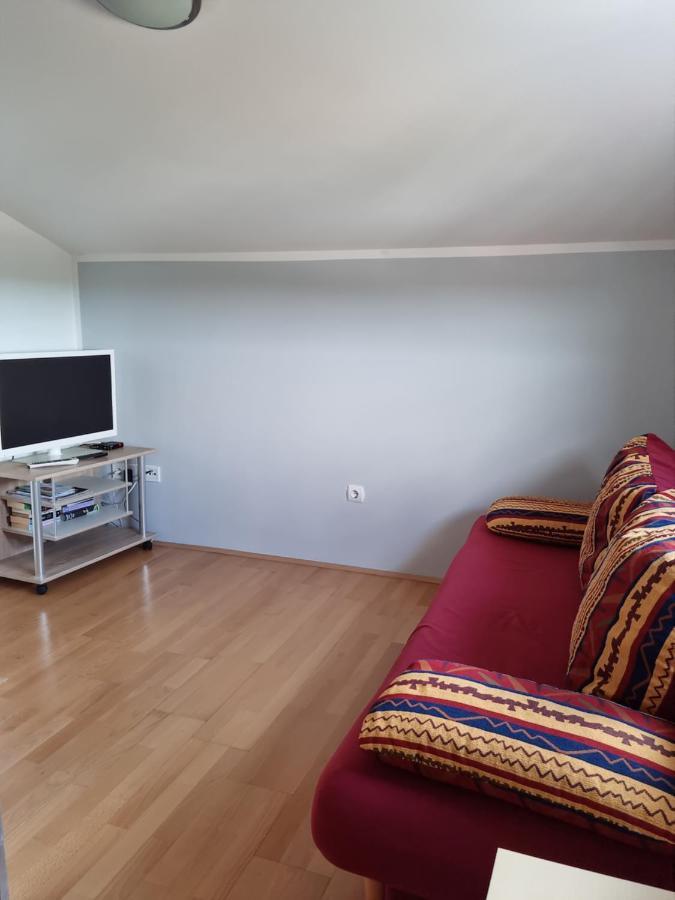 Appartments D&D Peroj Exteriér fotografie
